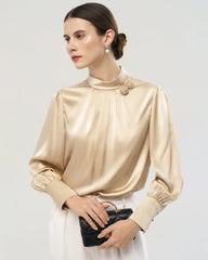 Blouse en soie 19 momme avec détail de rose fait main