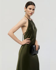 Robe dos nu en soie 22 mommes