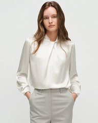 Chemisier en soie 25 momme à col noué et manches longues