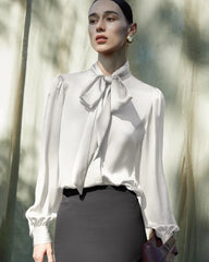 Blouse en soie pour femmes, nouée à l’avant