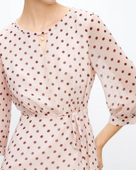 Robe midi en soie à pois abricot brun