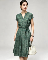 Robe en soie 19 mommes coupe A avec ceinture et pois