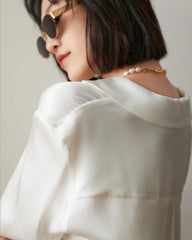 Blouse en Soie Classique et Élégante à Col V