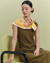 Écharpe châle en soie à imprimé fleuri