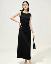 Robe midi nuisette en triacétate japonais avec détail nœud aux épaules