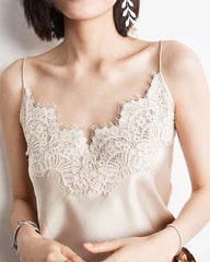 Camisole en Soie avec Détail en Dentelle