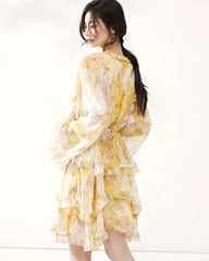 Robe Mini en Soie Jaune à Manches Longues avec Volants