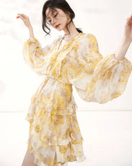 Robe Mini en Soie Jaune à Manches Longues avec Volants