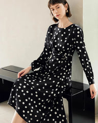 Robe Midi Ceinturée en Soie à Pois