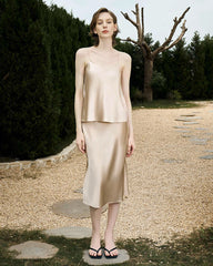 Camisole en soie à col plongeant