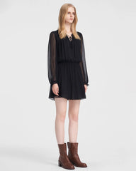 Robe mini en soie à manches transparentes et col lavallière