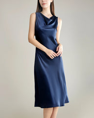Robe en Soie avec Col Bénitier Asymétrique Navy