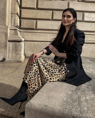 Jupe Midi en Soie Satinée Imprimé Léopard Coupe Biais