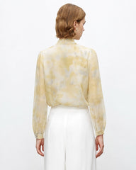 Blouse en soie imprimé aquarelle avec col lavallière