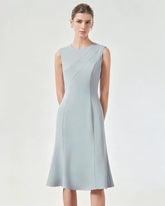 Robe midi sans manches en triacétate avec ourlet évasé
