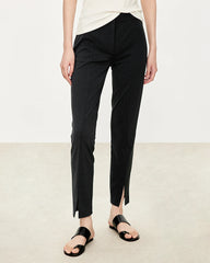 Pantalon slim 7/8 en triacétate avec fente avant