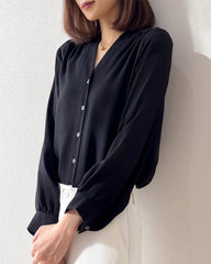 Blouse en Soie à Col en V et Épaules Plissées