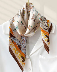 Foulard en soie carré polyvalent