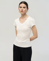 T-shirt en jersey de soie lavable col dégagé ajusté