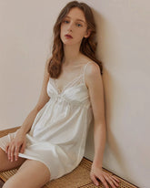 Nuisette lavable en soie ornée de dentelle