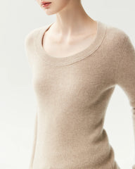 Pull ajusté en 100 % cachemire à encolure dégagée
