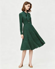 Robe midi en soie 16 mommes à pois avec col lavallière