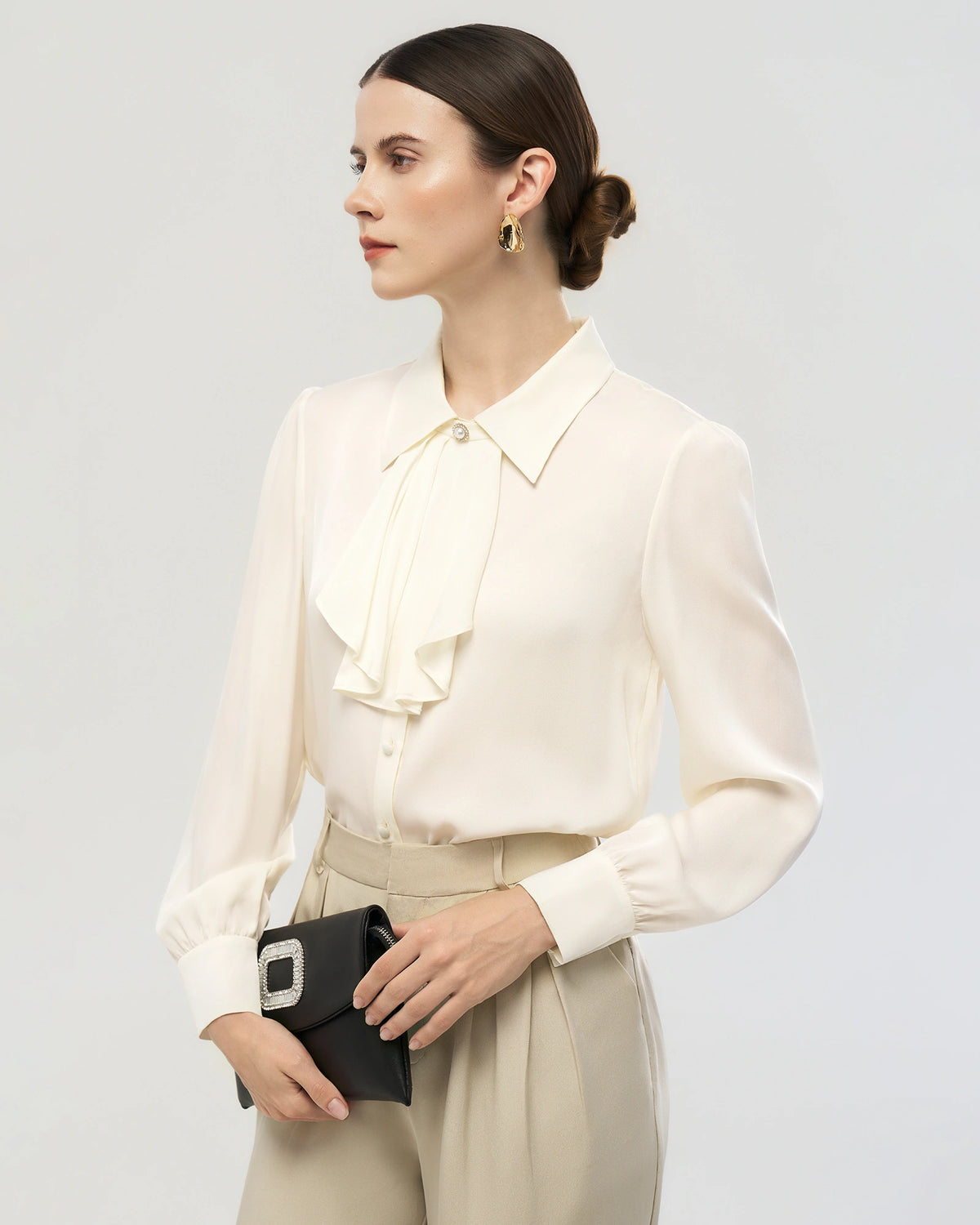 Blouse en soie 19 momme à col à volants et manches longues