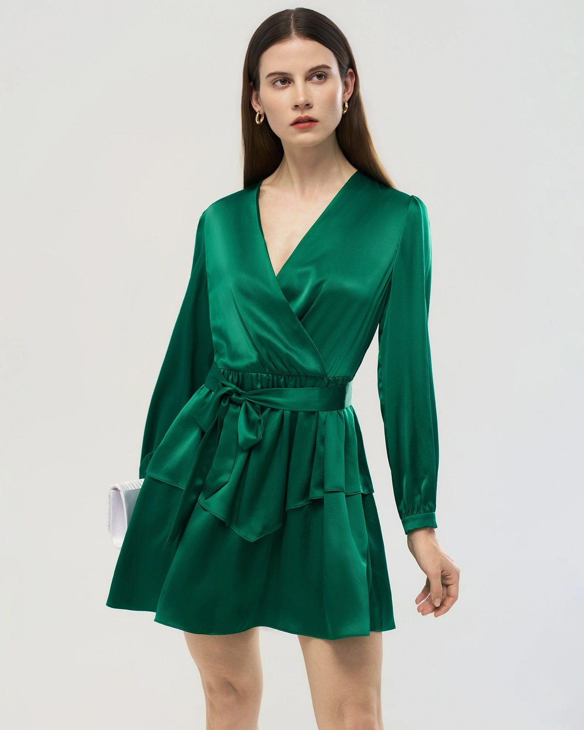 Robe portefeuille en soie 19 mommes, coupe trapèze, manches longues