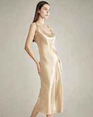 Robe Mi-Longue en Soie à Décolleté Rond