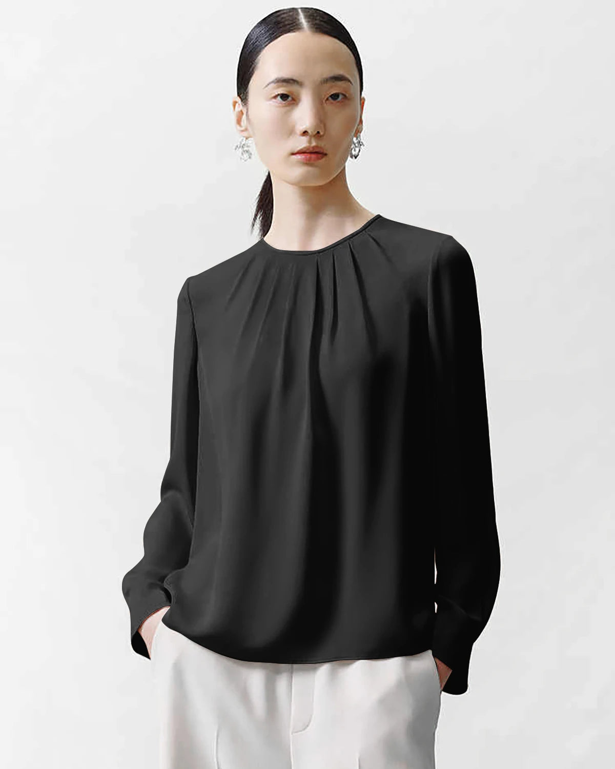 Blouse en Soie à Col Rond et Plissée