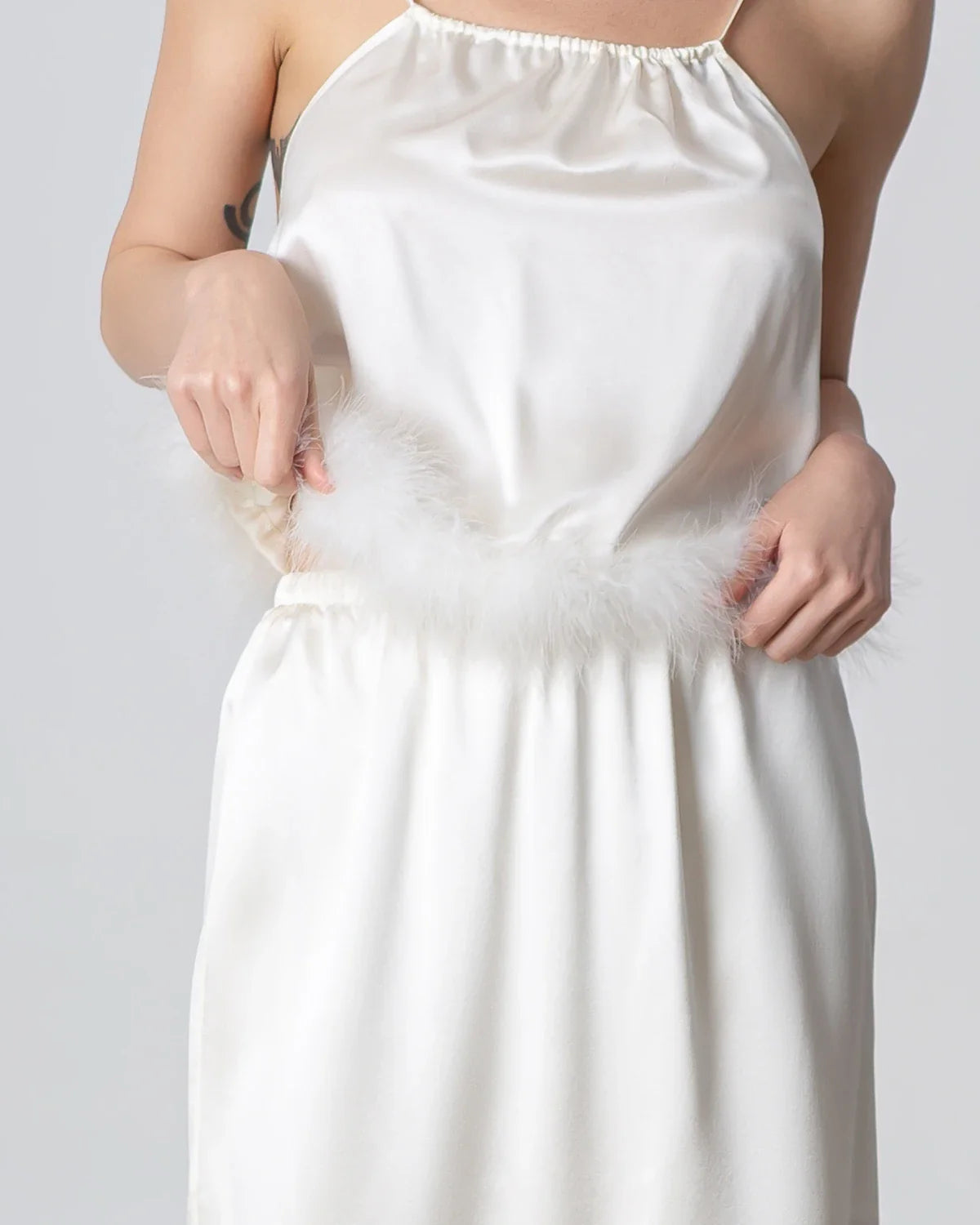 Ensemble Camisole en Soie Décolleté Dos Nu et Jupe Maxi en Soie