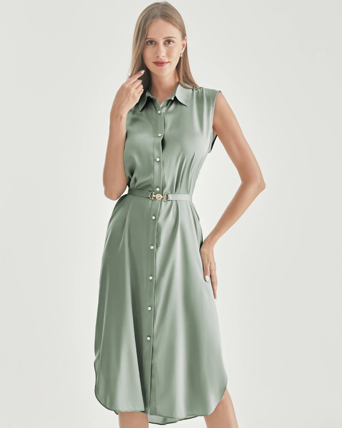 Robe Chemise Sans Manches en Soie Ceinturée