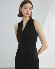 Robe midi noire en soie sans manches