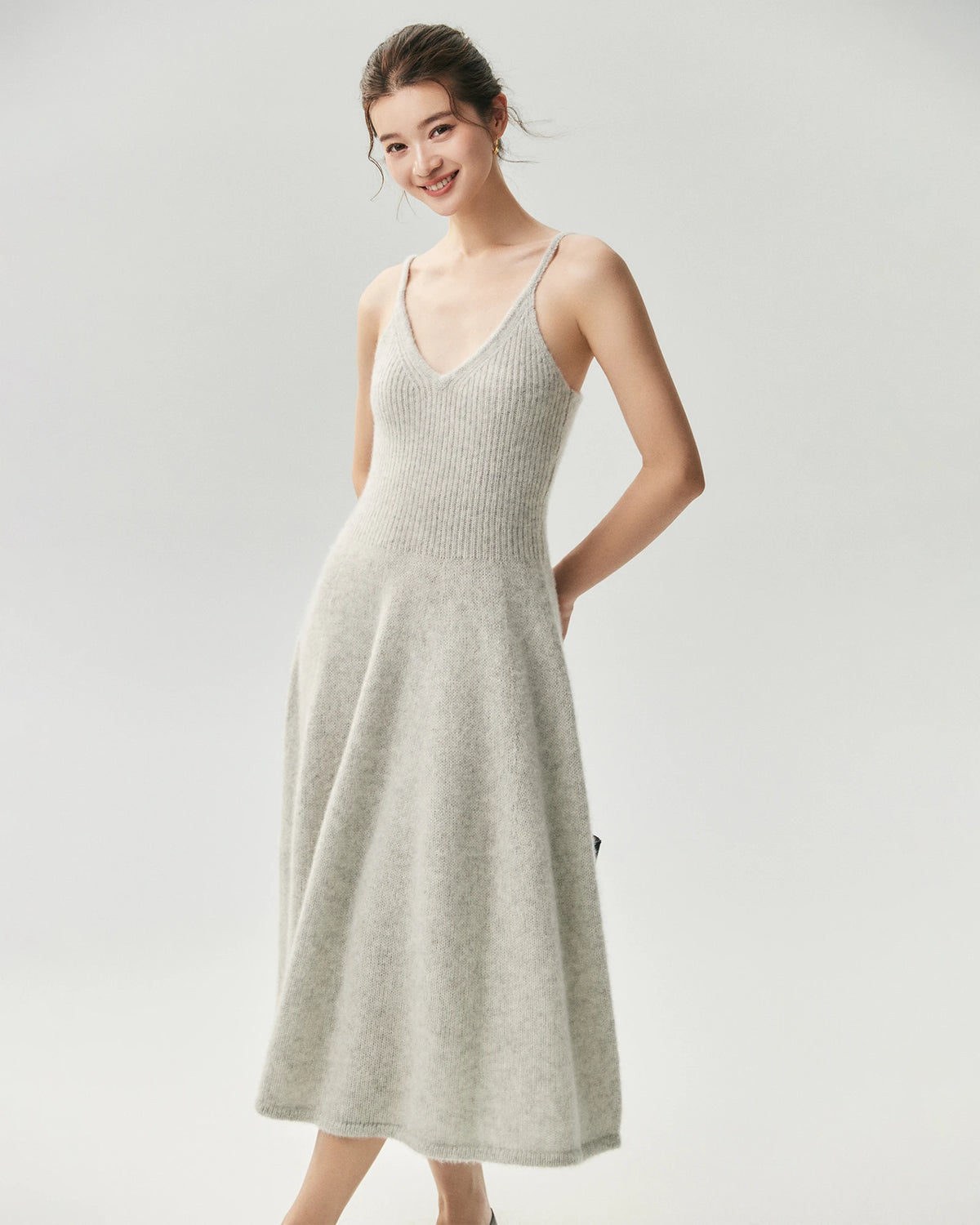 Robe longue en cachemire et soie à col V et coupe trapèze
