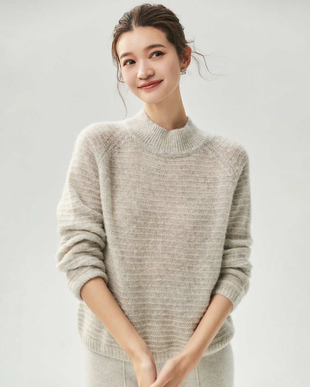 Pull en Cachemire et Soie à Col Montant et Maille Gaufrée