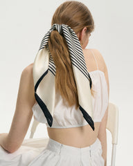 Foulard en Soie Rayé Classique