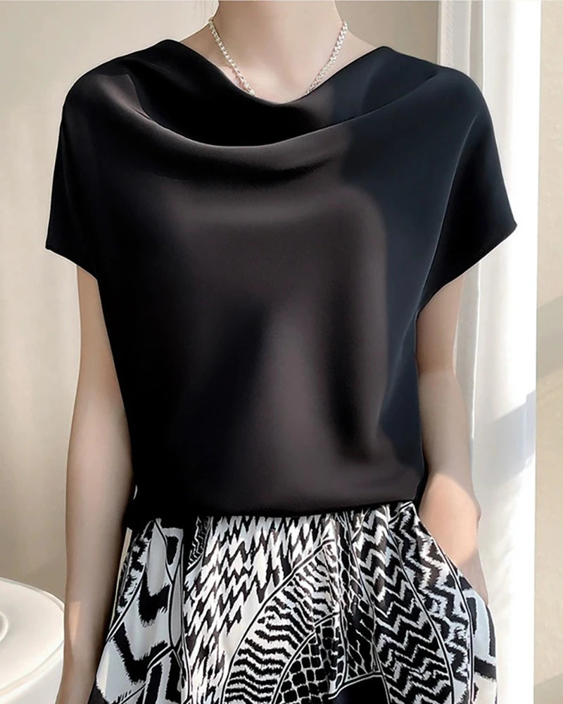 Blouse en soie à col bénitier