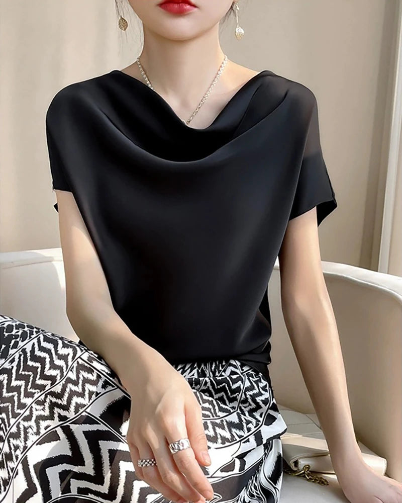 Blouse en soie à col bénitier