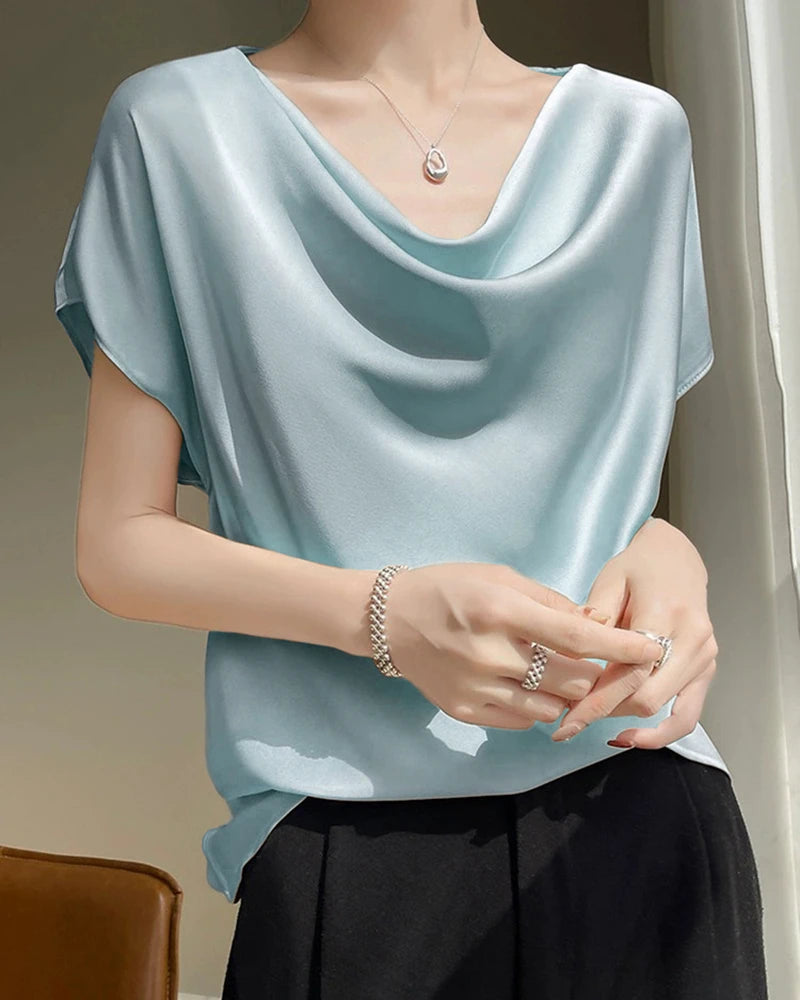 Blouse en soie à col bénitier