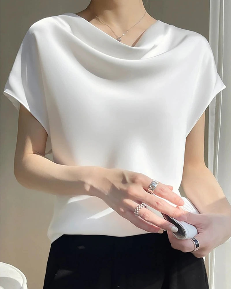 Blouse en soie à col bénitier