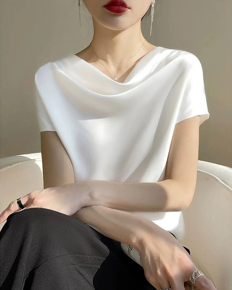 Blouse en soie à col bénitier
