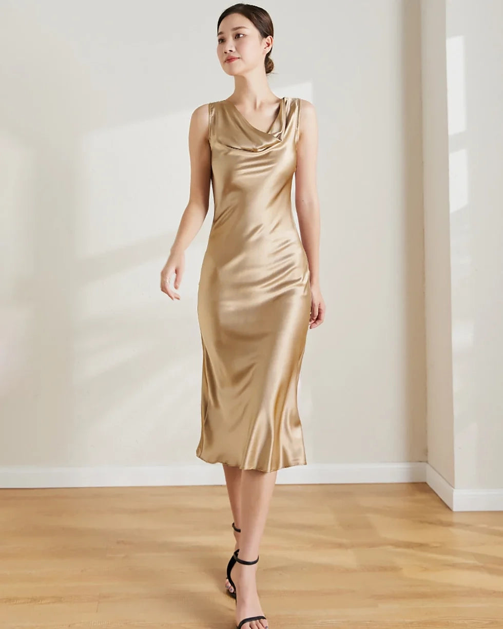 Robe en soie vintage, coupe midi et sans manches