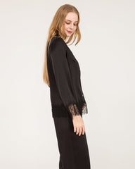 Ensemble de Pyjama en Soie avec Bordure en Dentelle Élégante