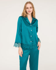 Ensemble de Pyjama en Soie avec Bordure en Dentelle Élégante