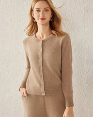 Cardigan en Cachemire Tricoté Essentiel