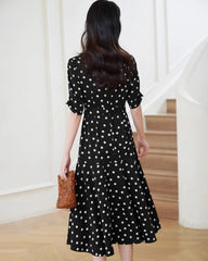 Robe en soie évasée à pois