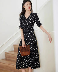 Robe en soie évasée à pois