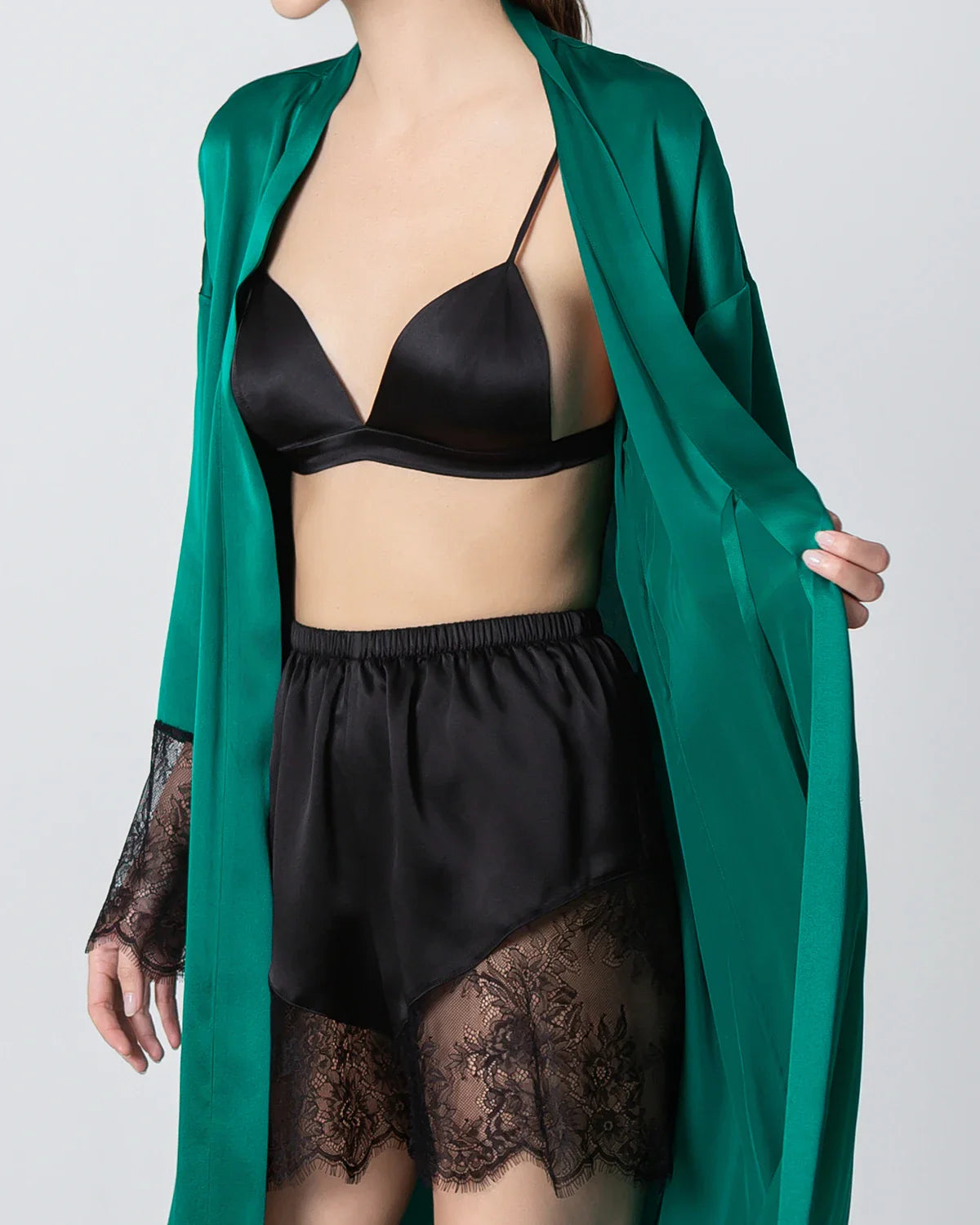 Robe en Soie Longue avec Dentelle pour Femmes