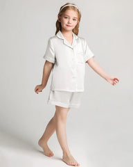 Pyjama en soie pour fille à manches courtes avec short