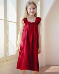 Chemise de nuit en soie pour fille avec manches à double volants